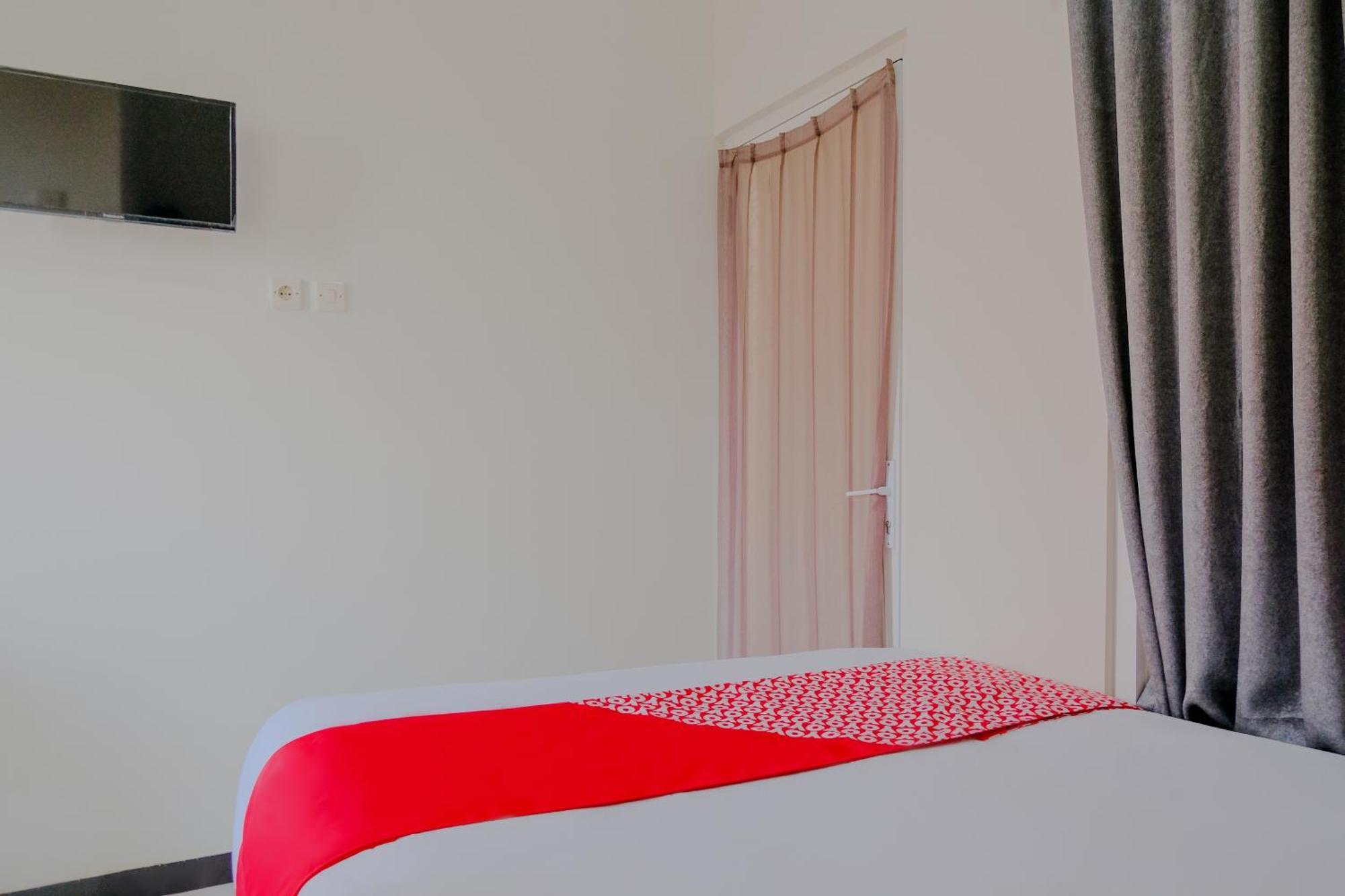 Oyo 2376 Tiara Family Residence Batu  Zewnętrze zdjęcie